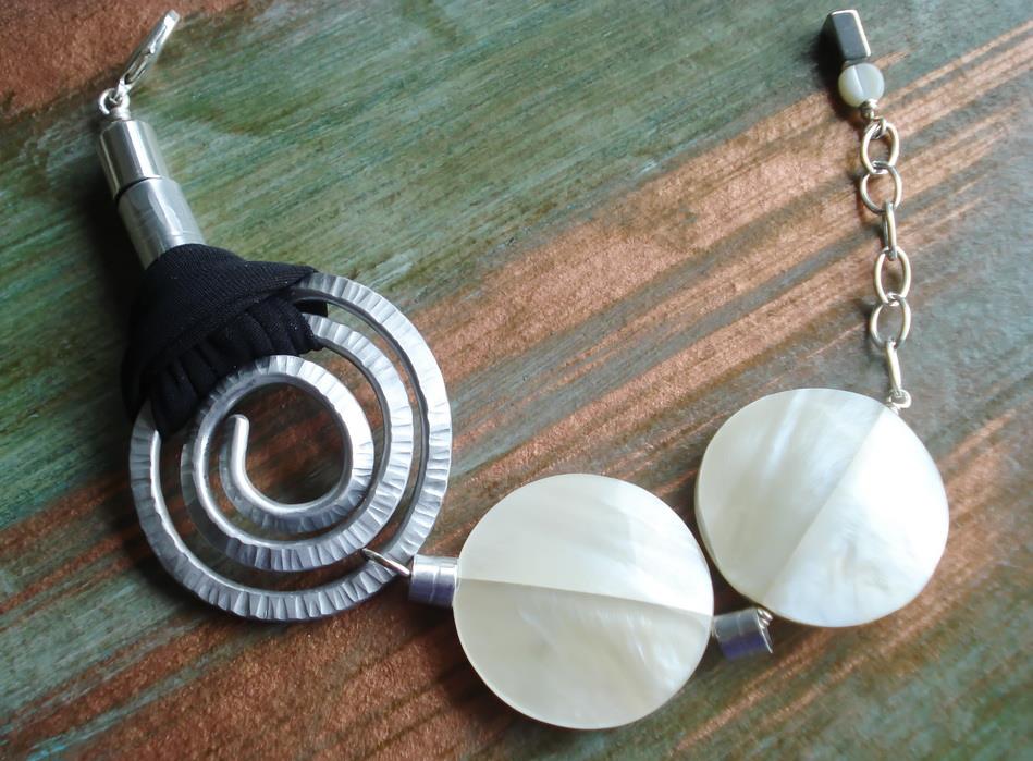 Den Design Jewels
