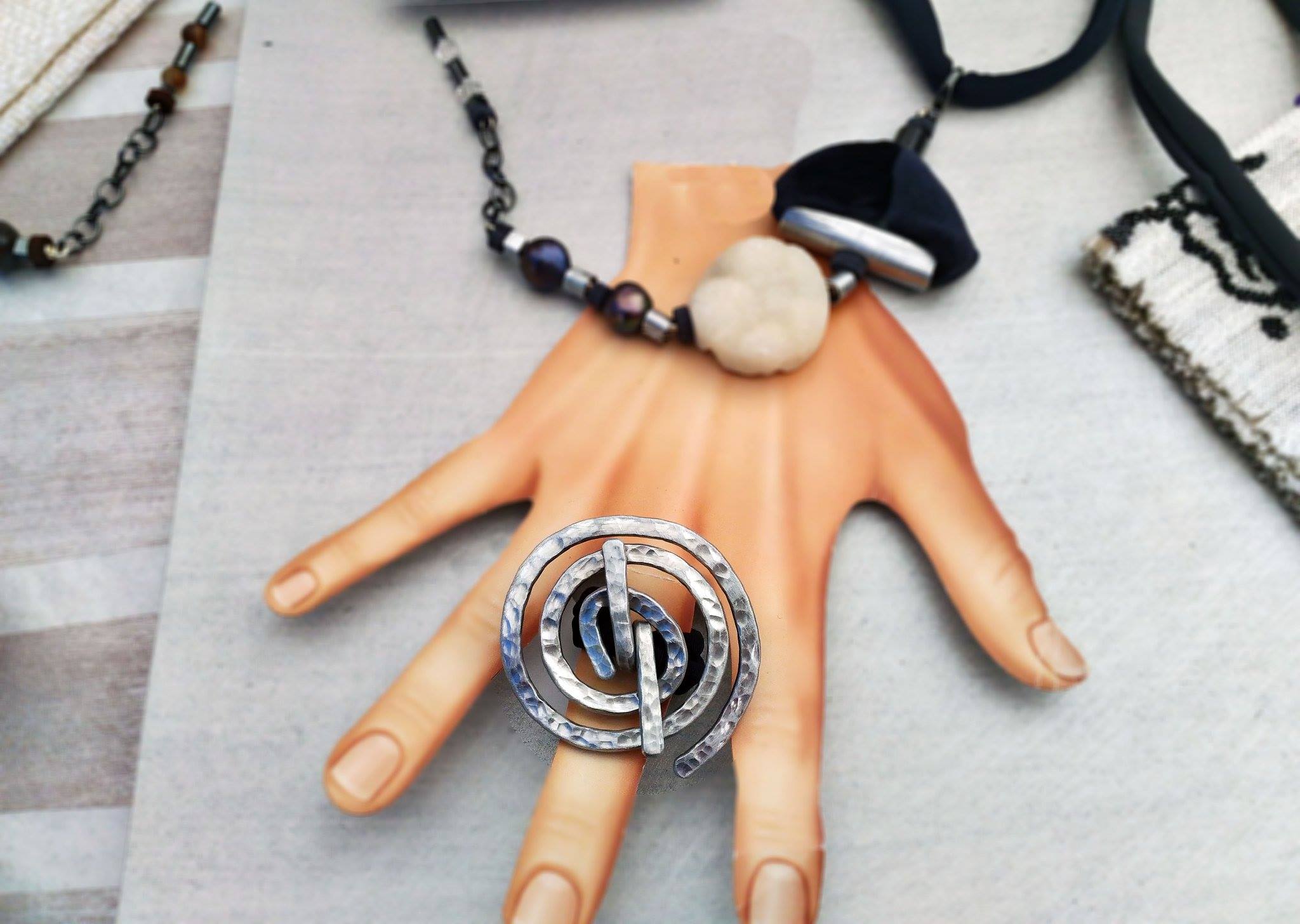 Den Design Jewels